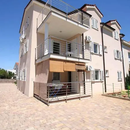 In - Insel Krk 13566 Appartamento