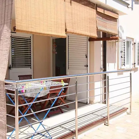 Апартаменты In - Insel Krk 13566 *