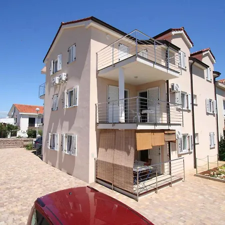 In - Insel Krk 13566 Сило